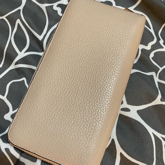 Kate spade lg wallet - Picture 4 of 4